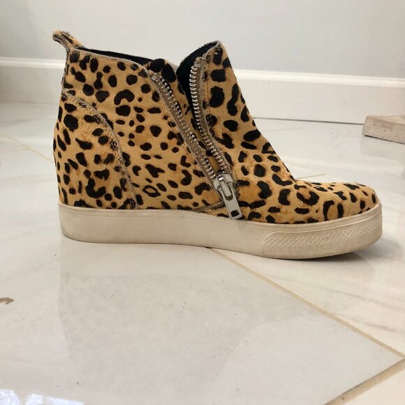 Steve Madden Wedgie Sneakers Booties 8.5 M Cow Hair Animal Print Leopard - Picture 6 of 12